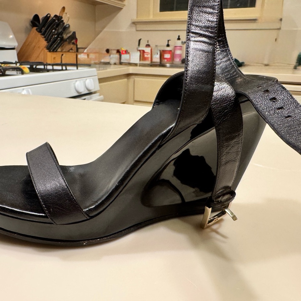 Gucci Black Women's Heel - Picture 10 of 10